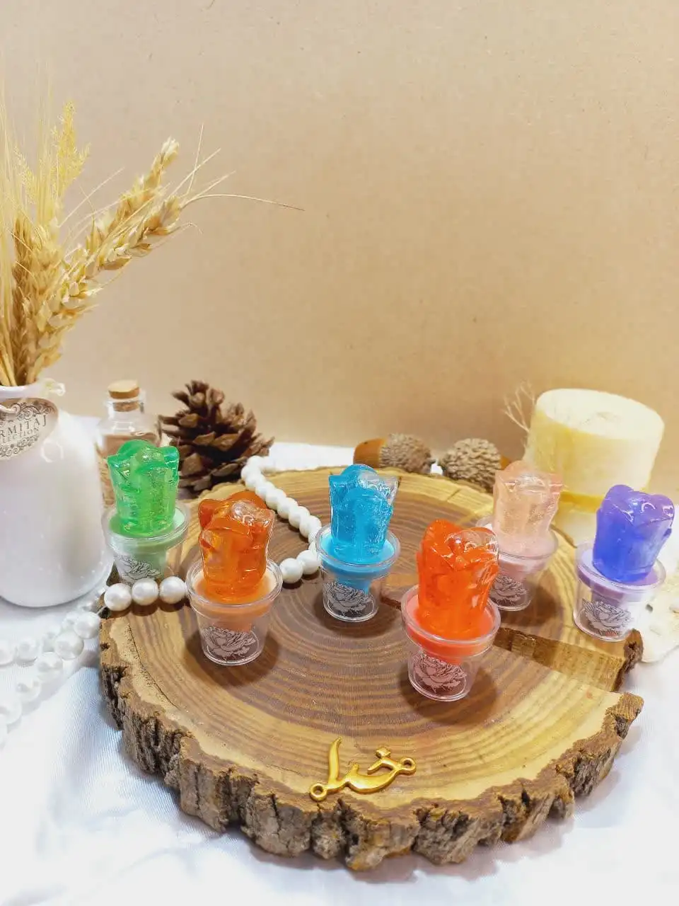 برق لب شاین دار طرح گل وردا بیوتی warda beauty کد WB 2242206 | پخش عمده