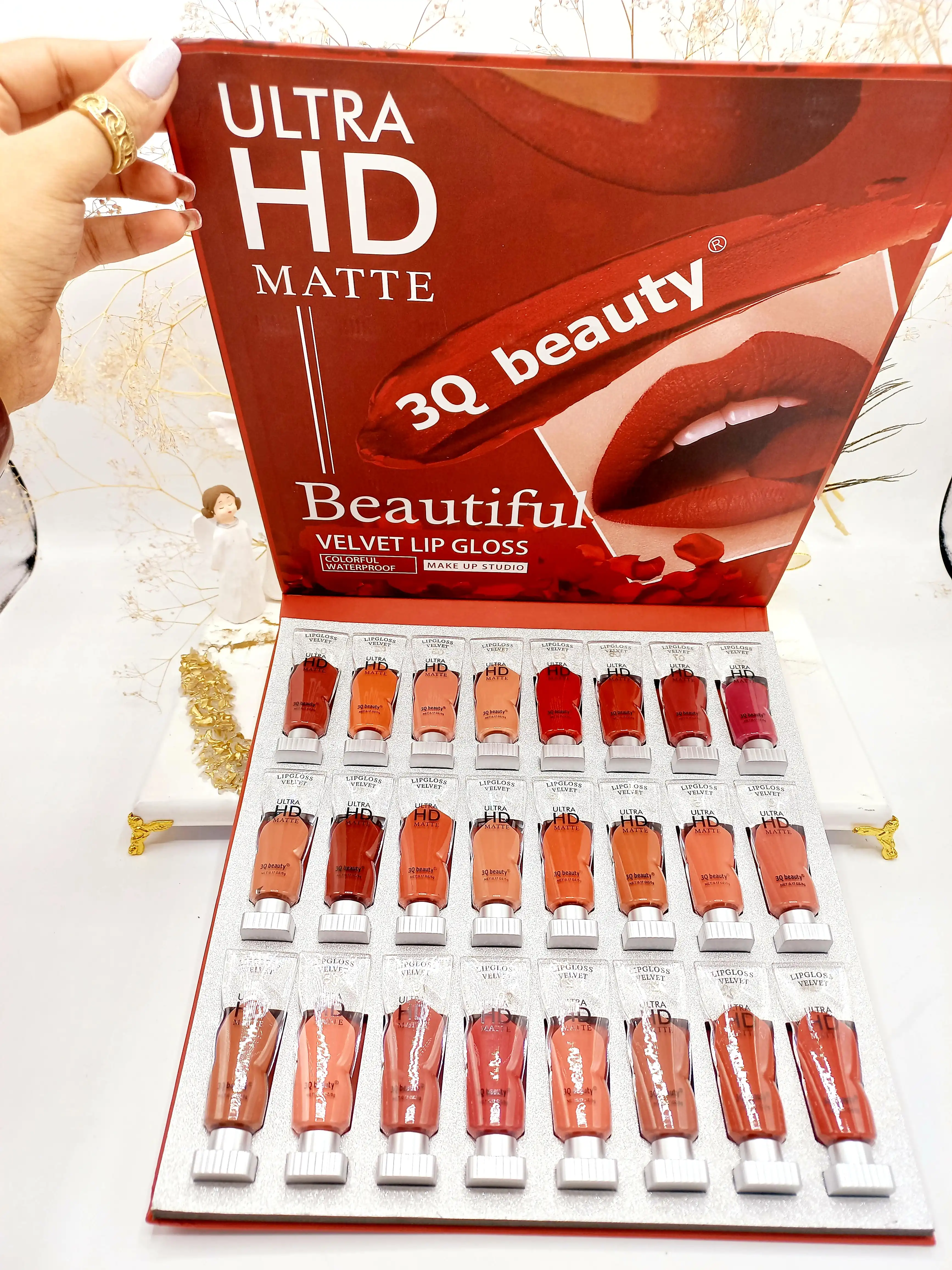 رژ مایع تیوپی شیشه ای مات 3Q beauty کد89580