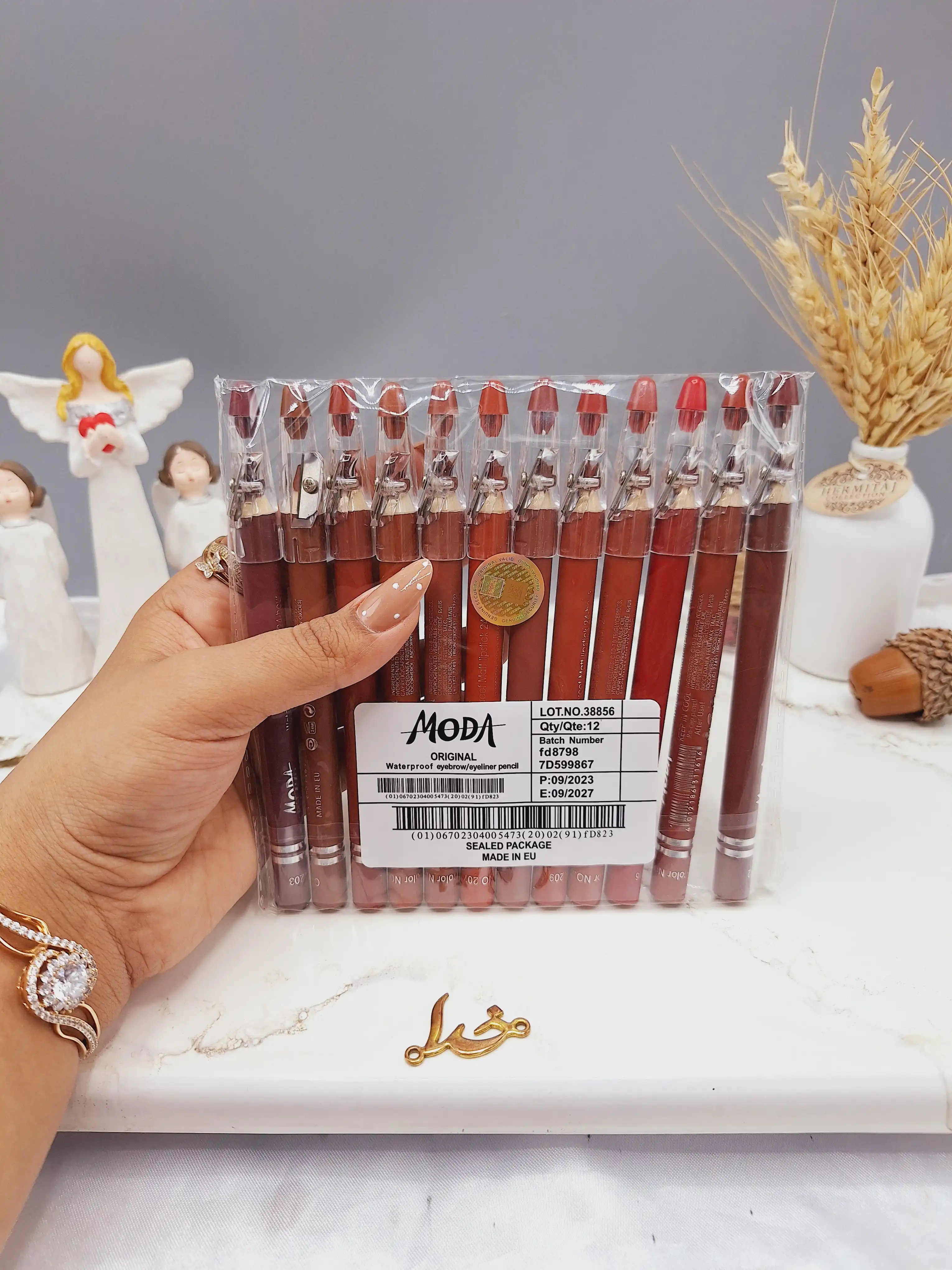 رژ مدادی تراش دار اصلی برند مدا MODA کد 38856