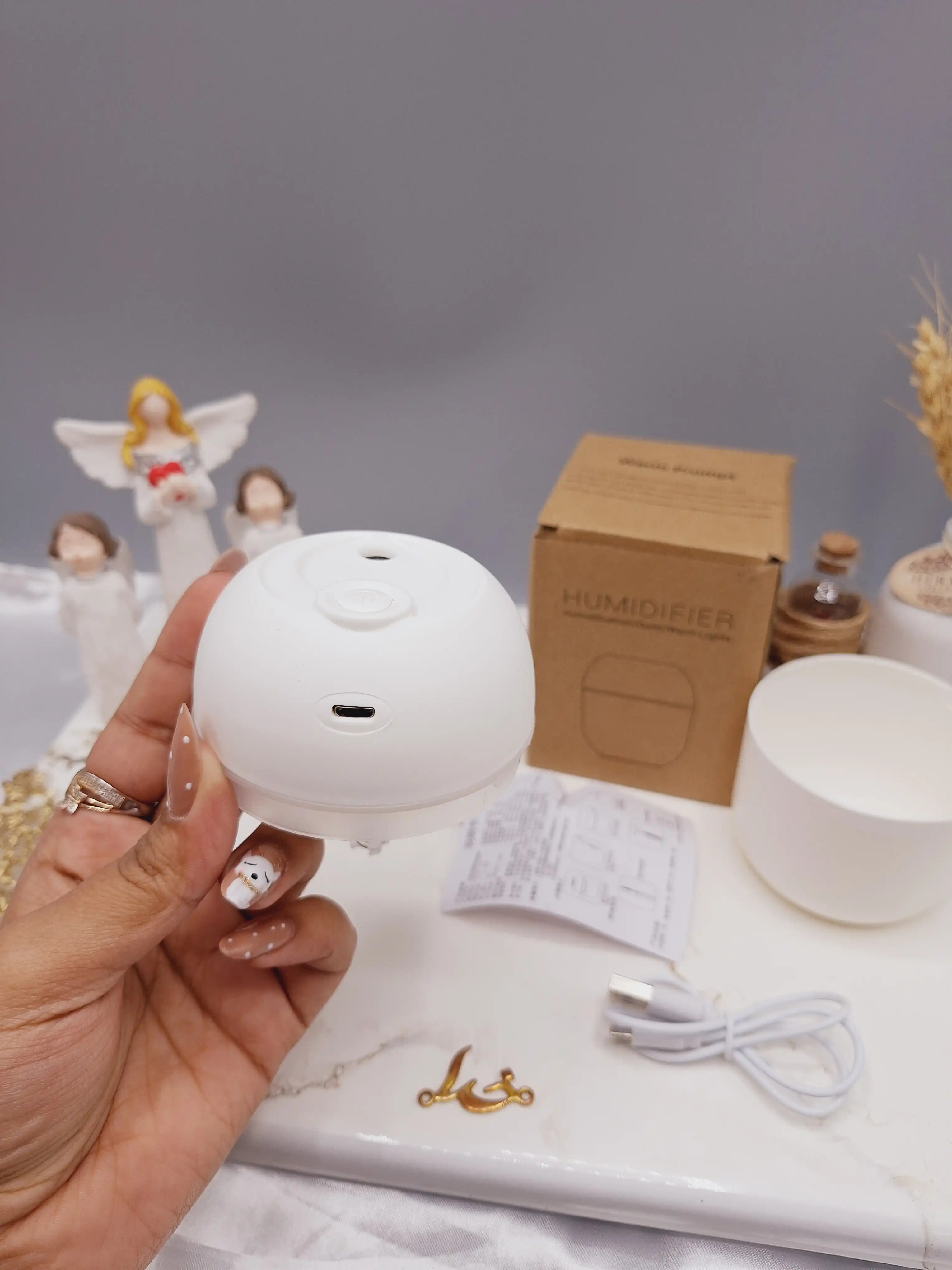 دستگاه بخور سرد همراه با نور هفت رنگ برند HUMIDIFIER