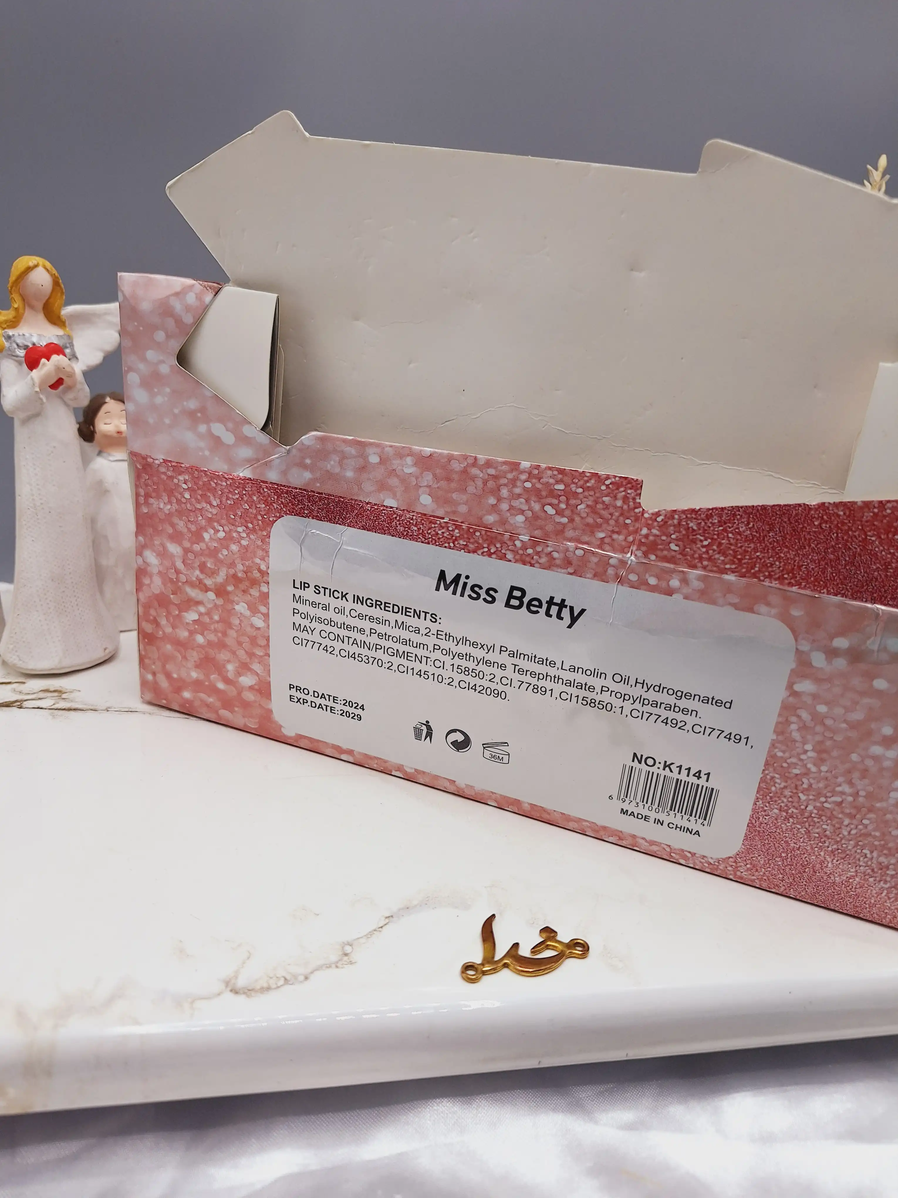 پک رژ لب جامد 8 عددی برند میس بتی Miss Betty کد K1141