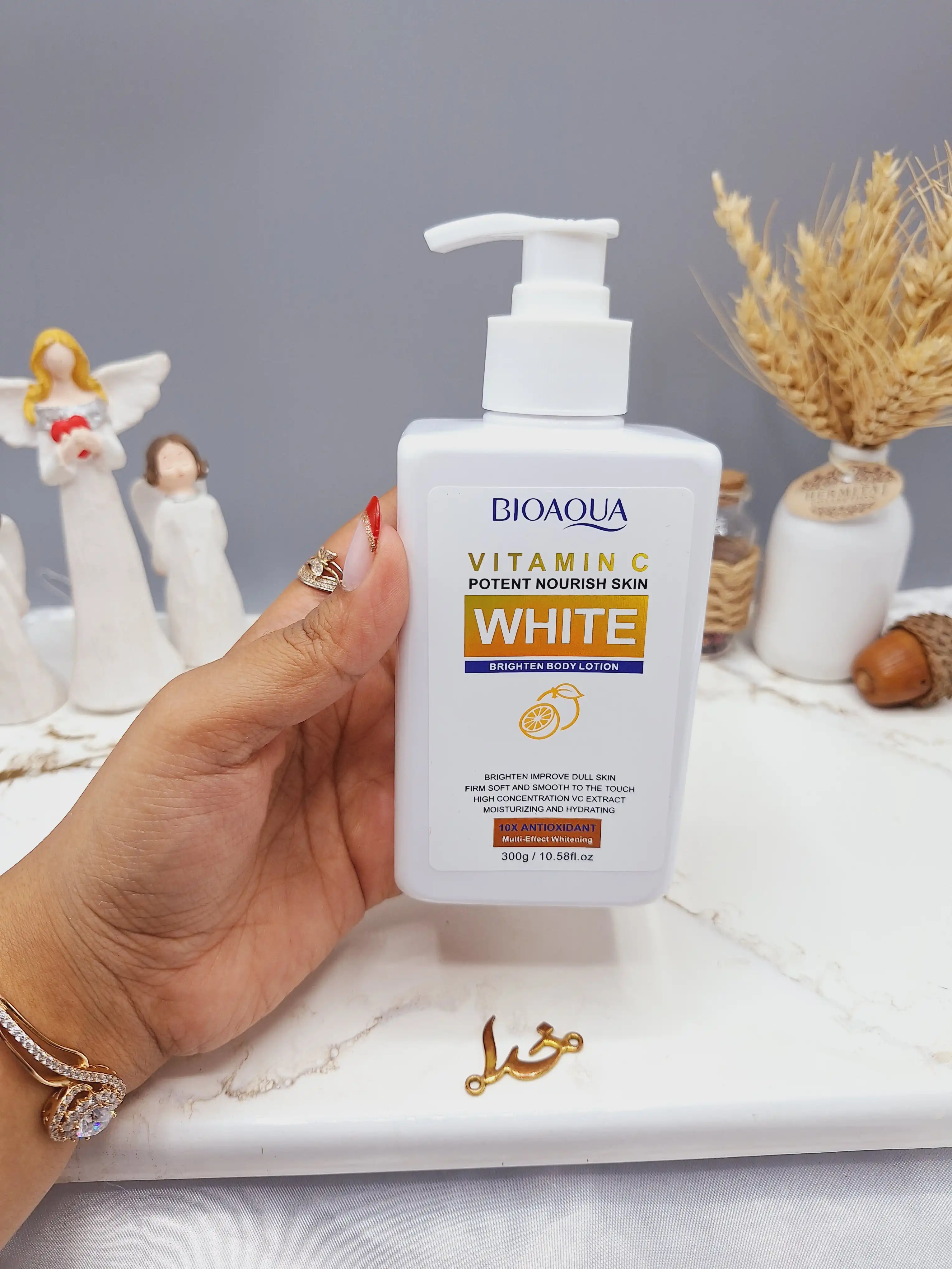 لوسیون بدن سفید کننده و نرم کننده پوست حاوی ویتامین C برند بیوآکوا BIOAQUA کد BQY 88678
