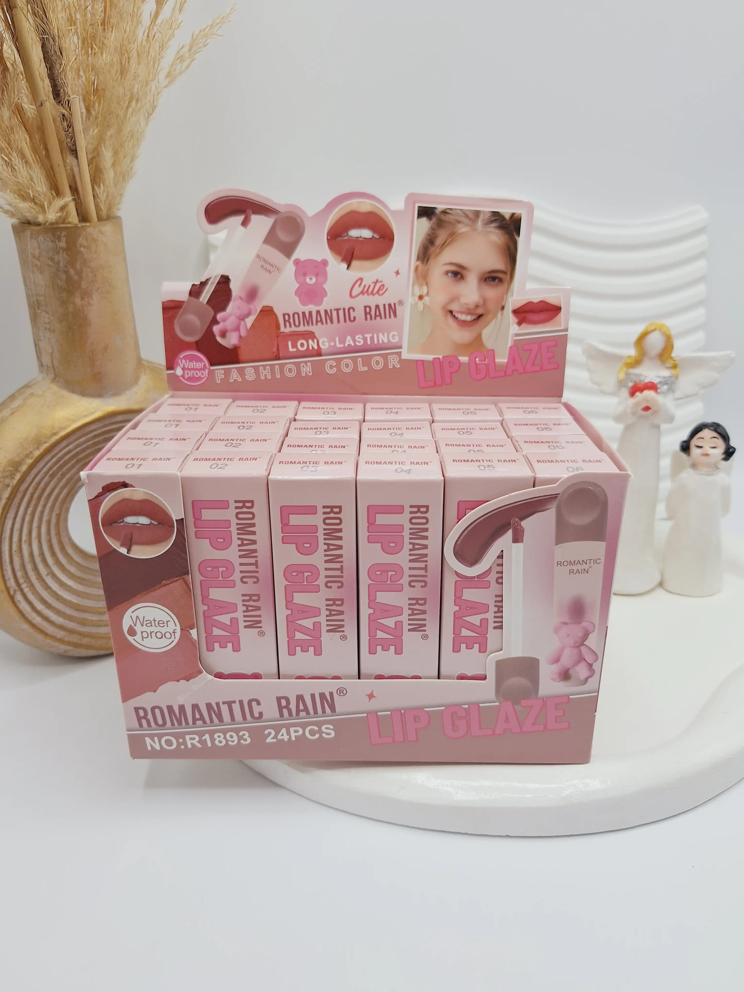 لیپ گلاس خیس طرح خرس کیوت برند ROMANTIC RAIN کد 1893