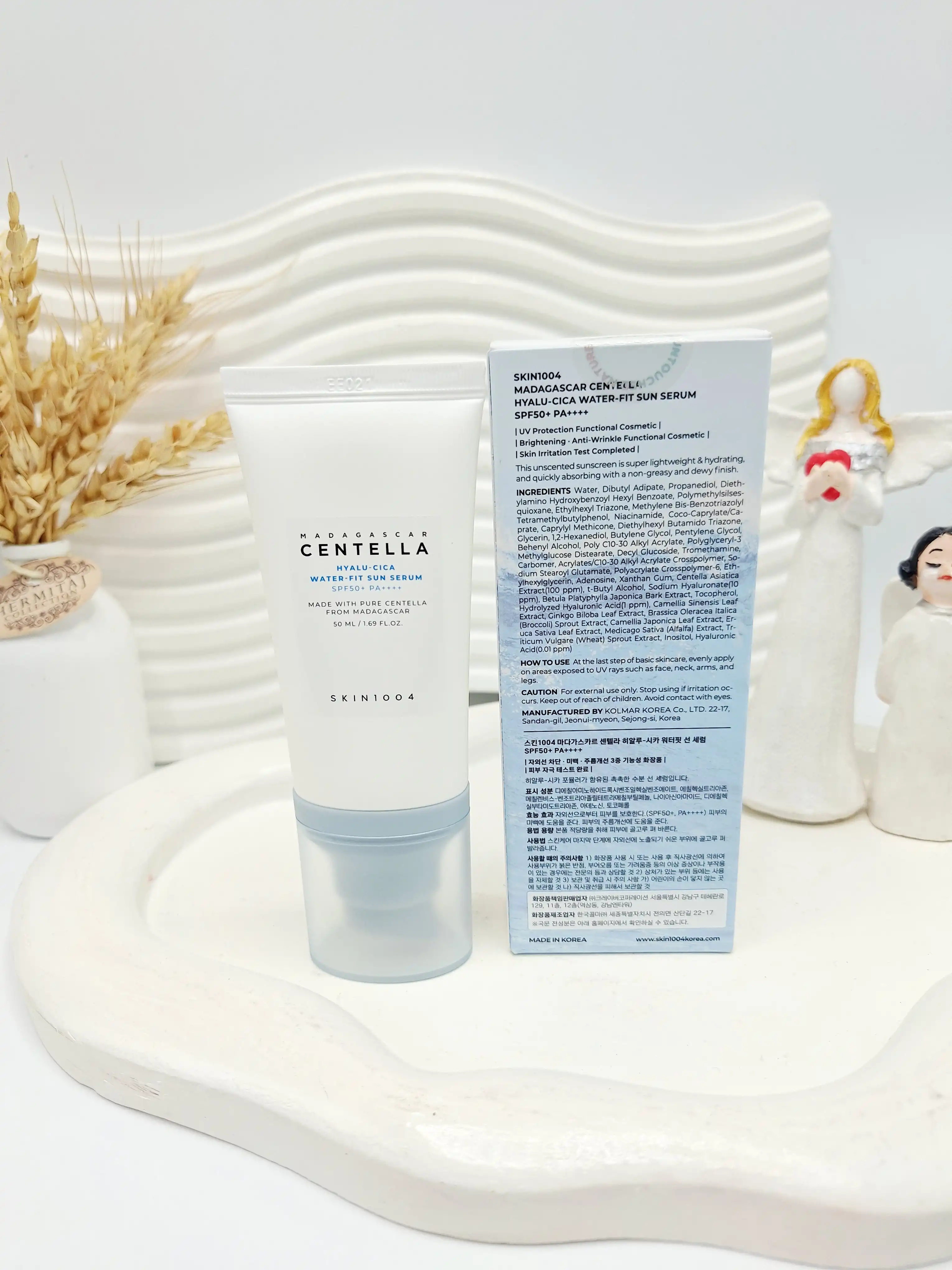 کرم ضد آفتاب بدون رنگ سنتلا +SPF 50 های کپی امارات کد 1592کرم ضد آفتاب بدون رنگ سنتلا +SPF 50 کد 1592