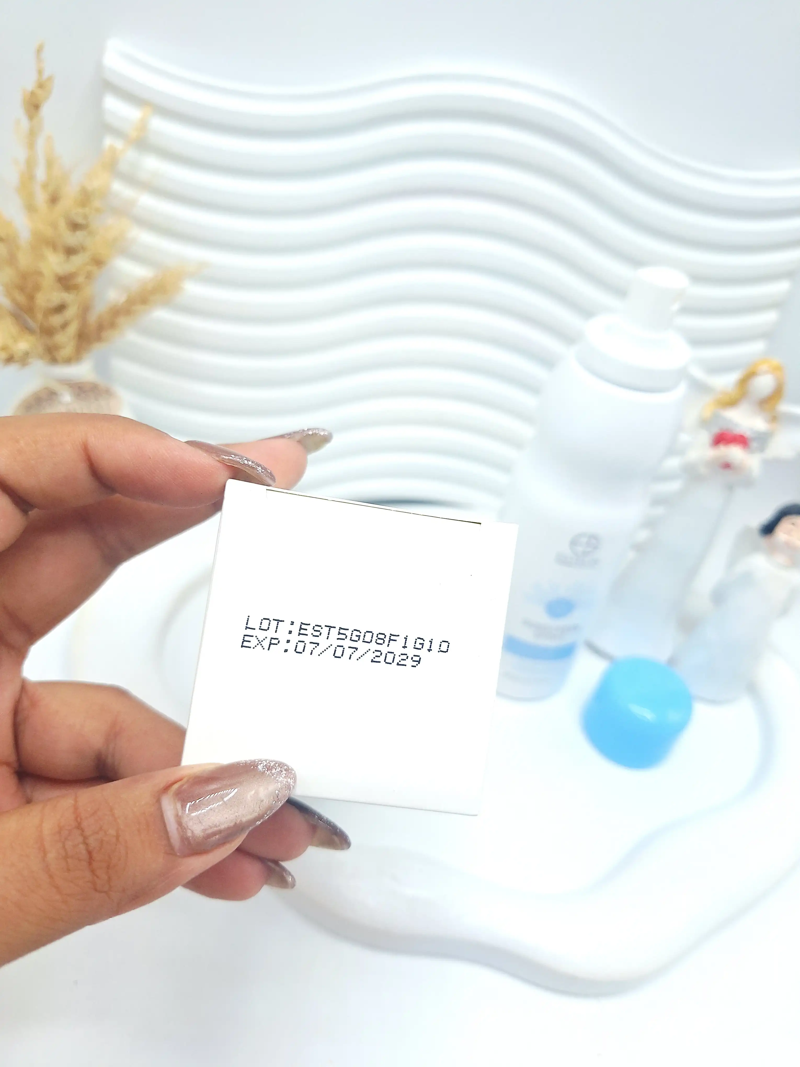 اسپری ضد آفتاب و سفید کننده SPF 50 برند استیلین اصلی کد 4572