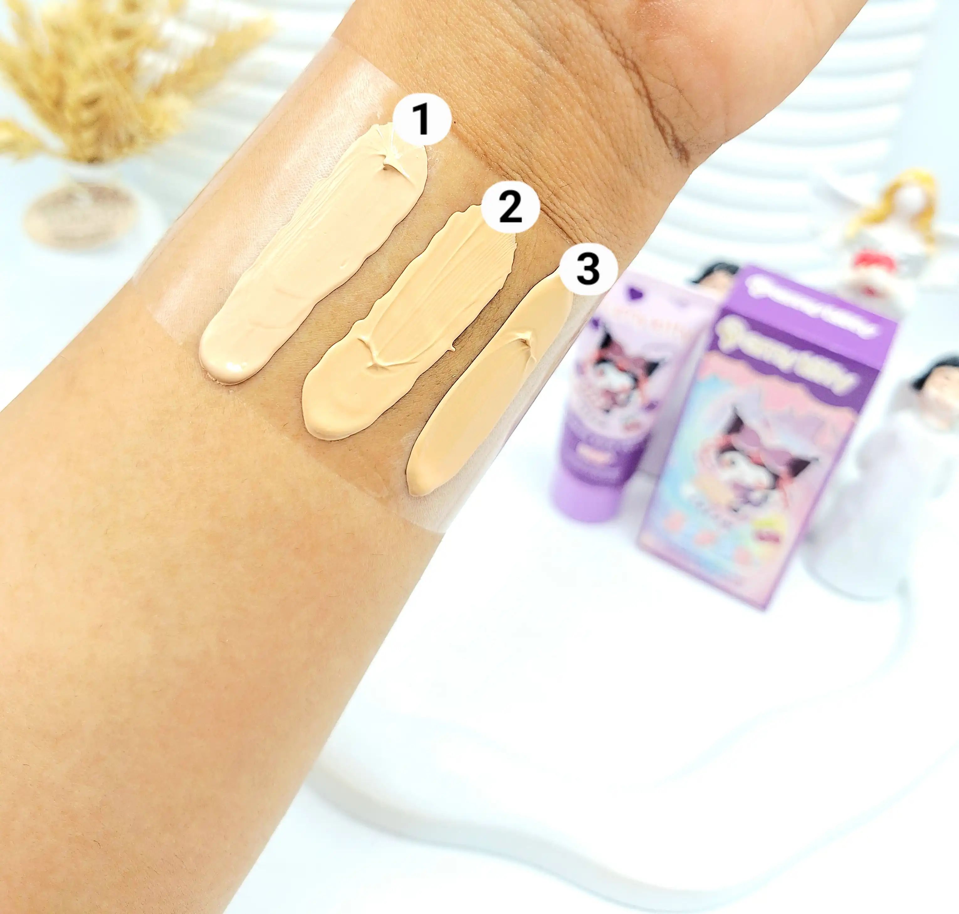 بی بی کرم SPF50 ضدآب و ماندگار 24 ساعته طرح کرومی کد 1073
