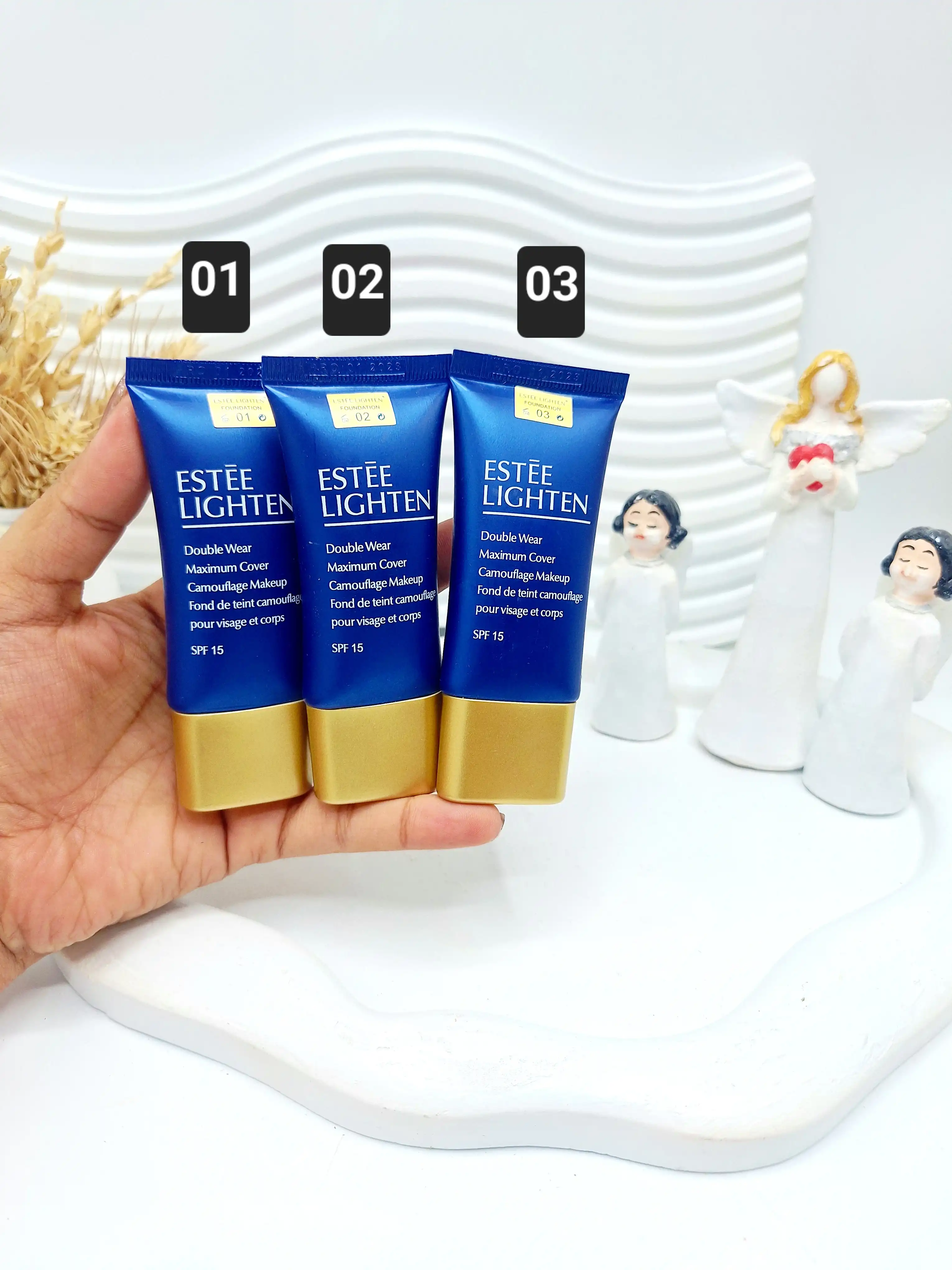 کرم پودر و کانسیلر پوشانندگی بالا استی لایتن ESTEE LIGHTEN مدل Double Wear Maximum Cover SPF15