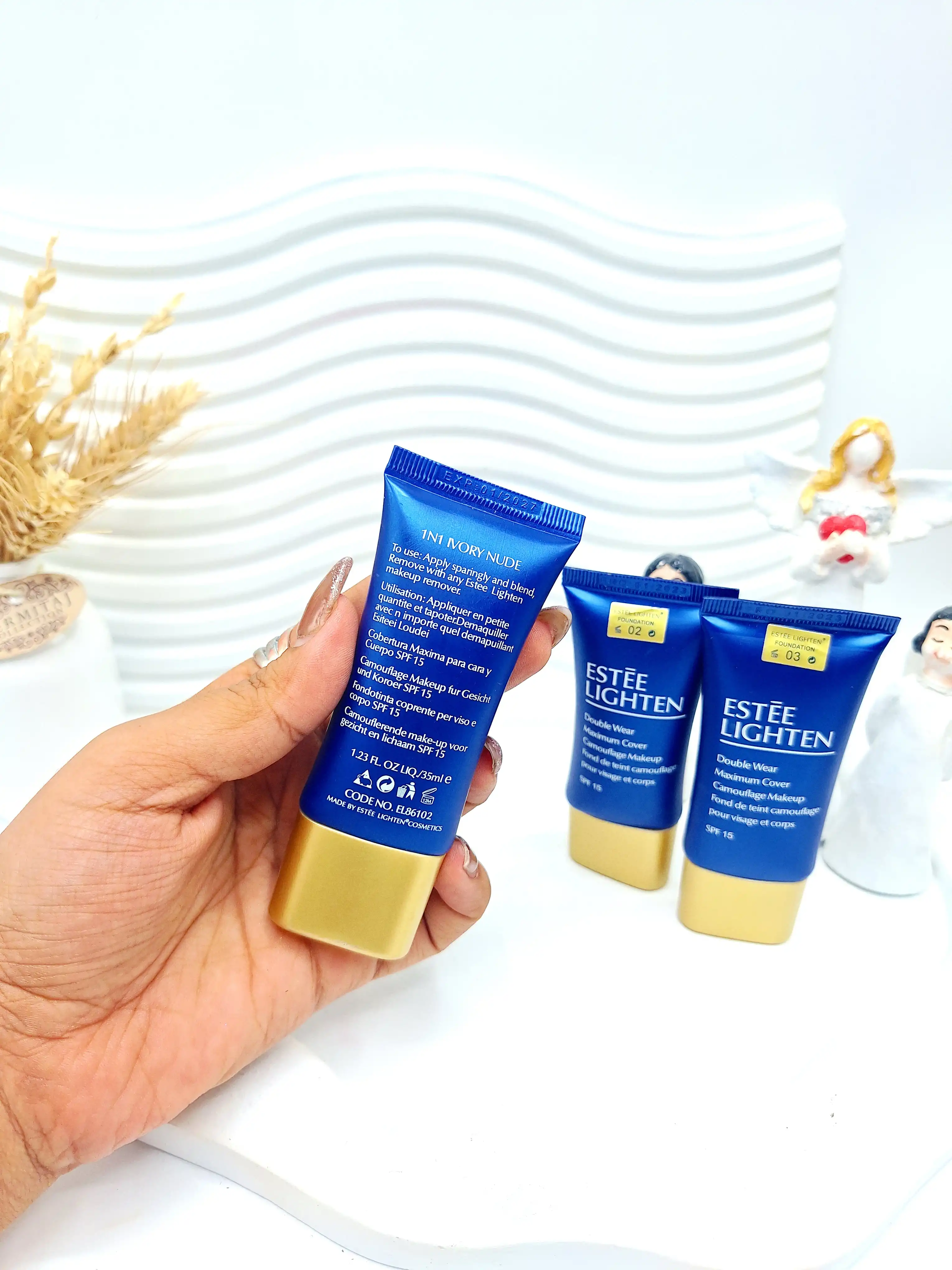 کرم پودر و کانسیلر پوشانندگی بالا استی لایتن ESTEE LIGHTEN مدل Double Wear Maximum Cover SPF15